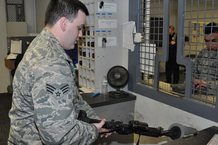 88th Security Forces Armory keeps Defenders armed and ready > Wright