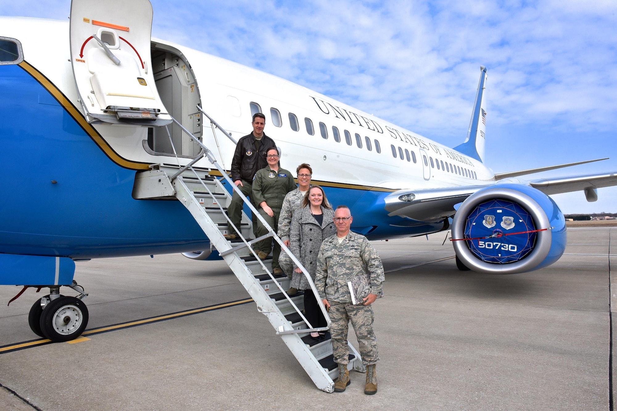General visits public affairs staff > 932nd Airlift Wing > Article