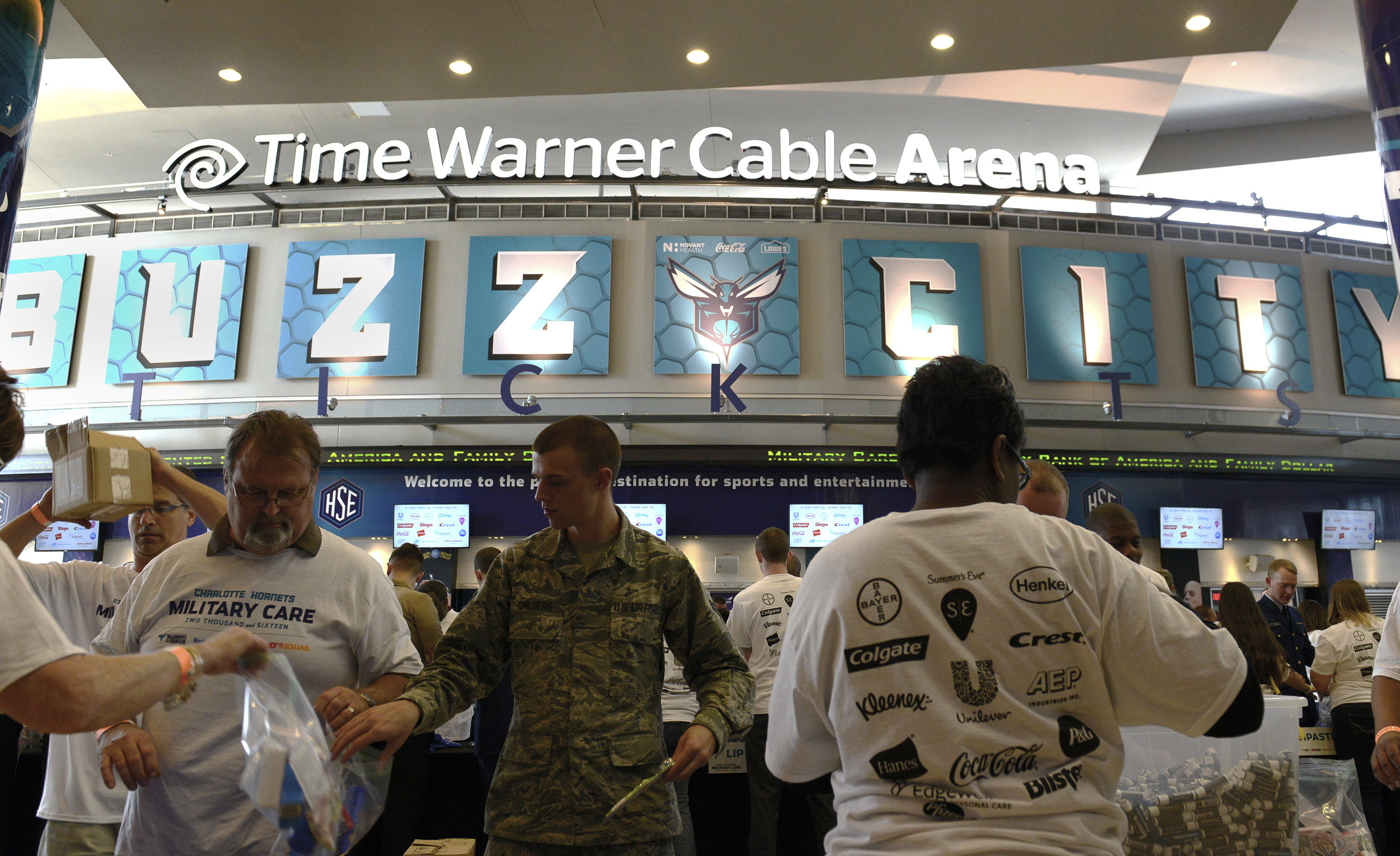 Charlotte hornets air force ones store