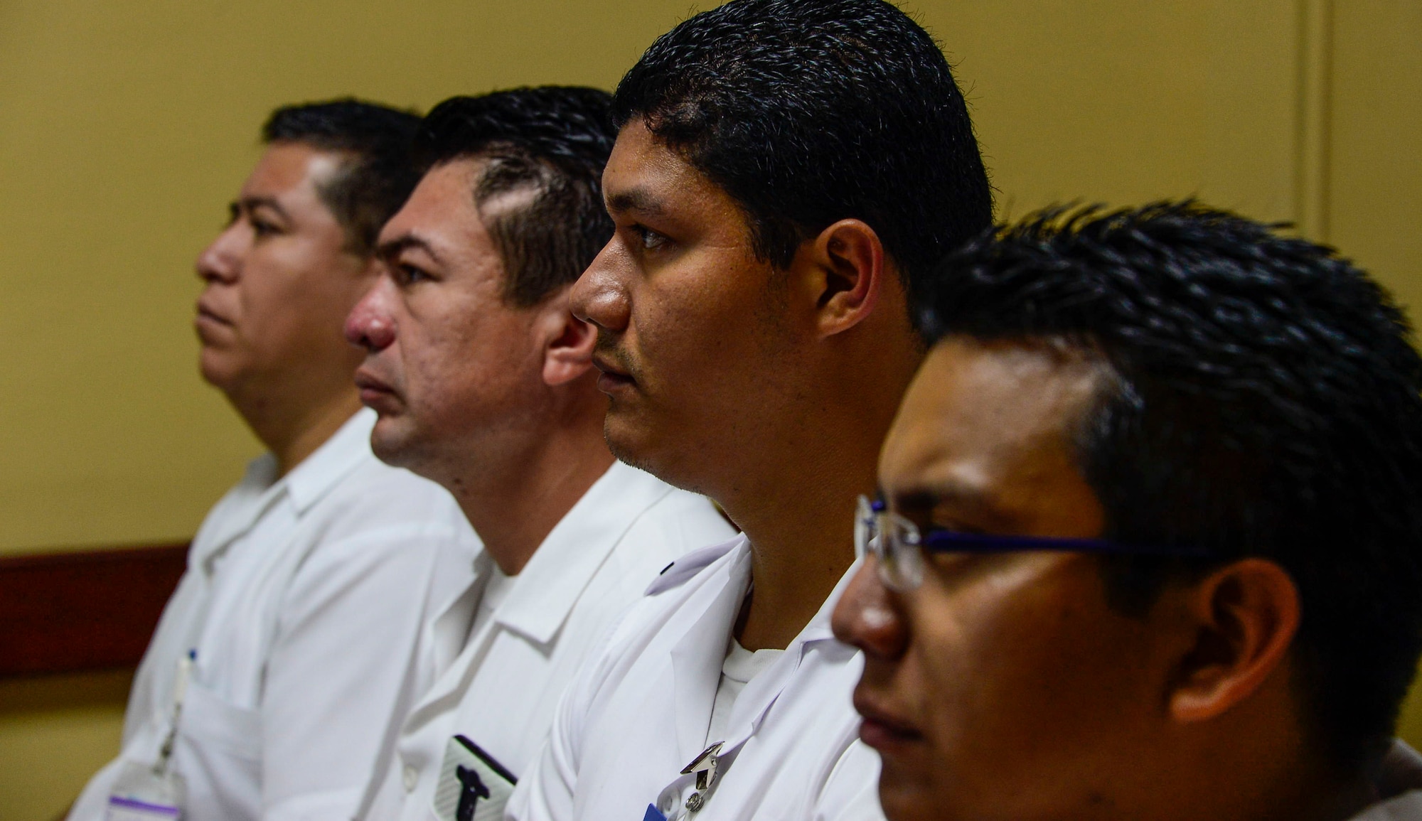 Medical technicians in training at Hospital Militar de El Salvador listen to a briefing on first responder procedures given by U.S. Air Force Maj. Helda Carey, 12th Air Force (Air Forces Southern) international health specialist, during a medical subject matter expert exchange in San Salvador, El Salvador, March 11, 2016.  Earlier in the week, Carey led a team of Air Force medical professionals in a week-long exchange with Salvadoran medics at Ilopango Air Base.  After the subject matter expert exchange was completed, the team was invited to a share their expertise with members of the Hospital Militar de El Salvador.  (U.S. Air Force photo by Tech. Sgt. Heather R. Redman/Released)