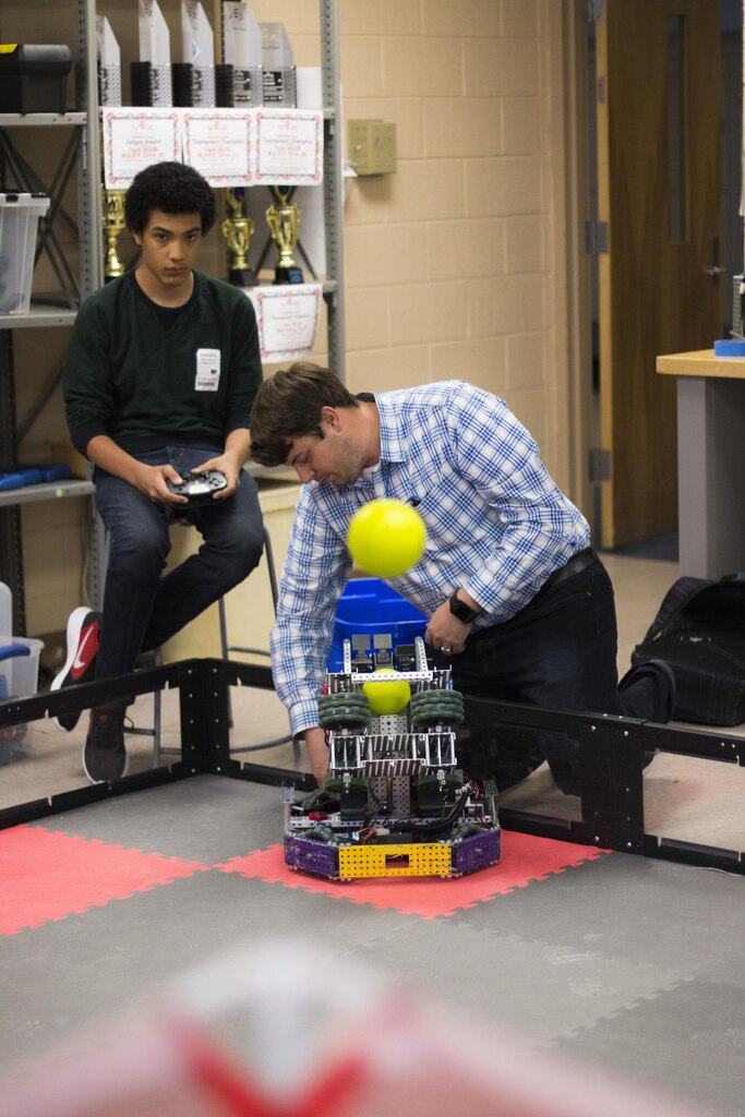 Charleston District's Brad Ryczko, mechanical technician, recently volunteered to help the robotics team at West Ashley High School prepare for an upcoming competition by giving them advice on ways to improve their robots. The school says his dedication to their team will help them win the championship.