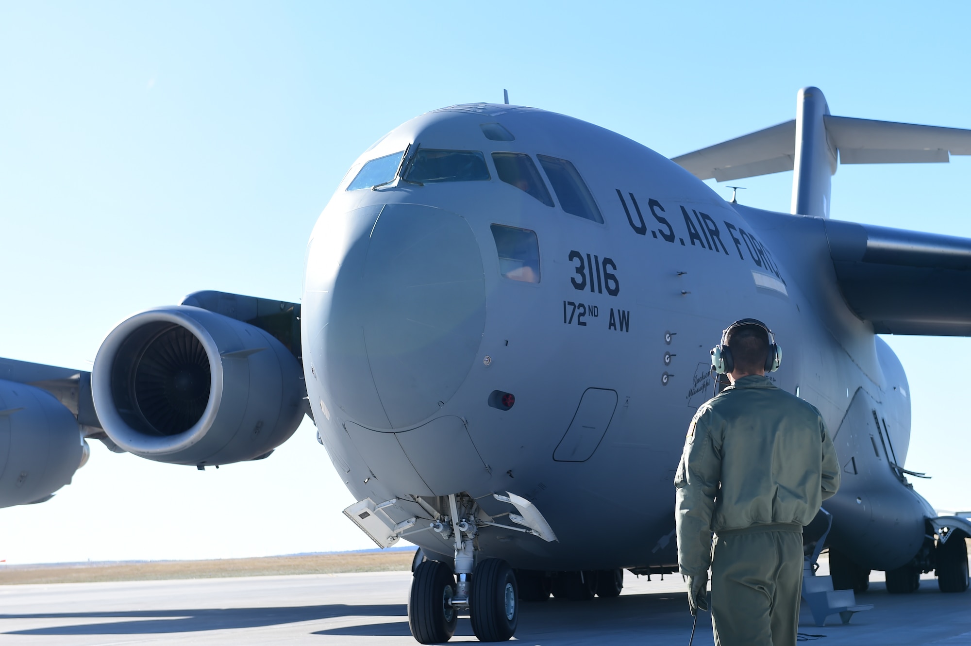 460th LRS assists 140th in movement to Tyndall AFB > Buckley Space ...