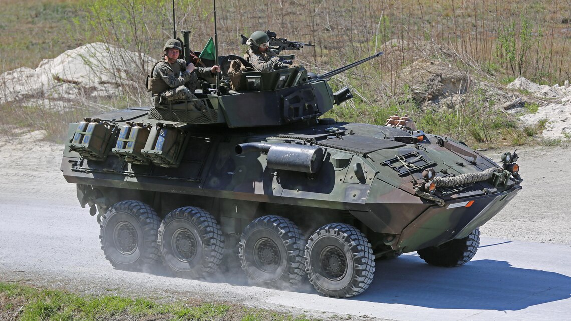 Take aim: 2nd LAR conducts gunnery training > United States Marine ...