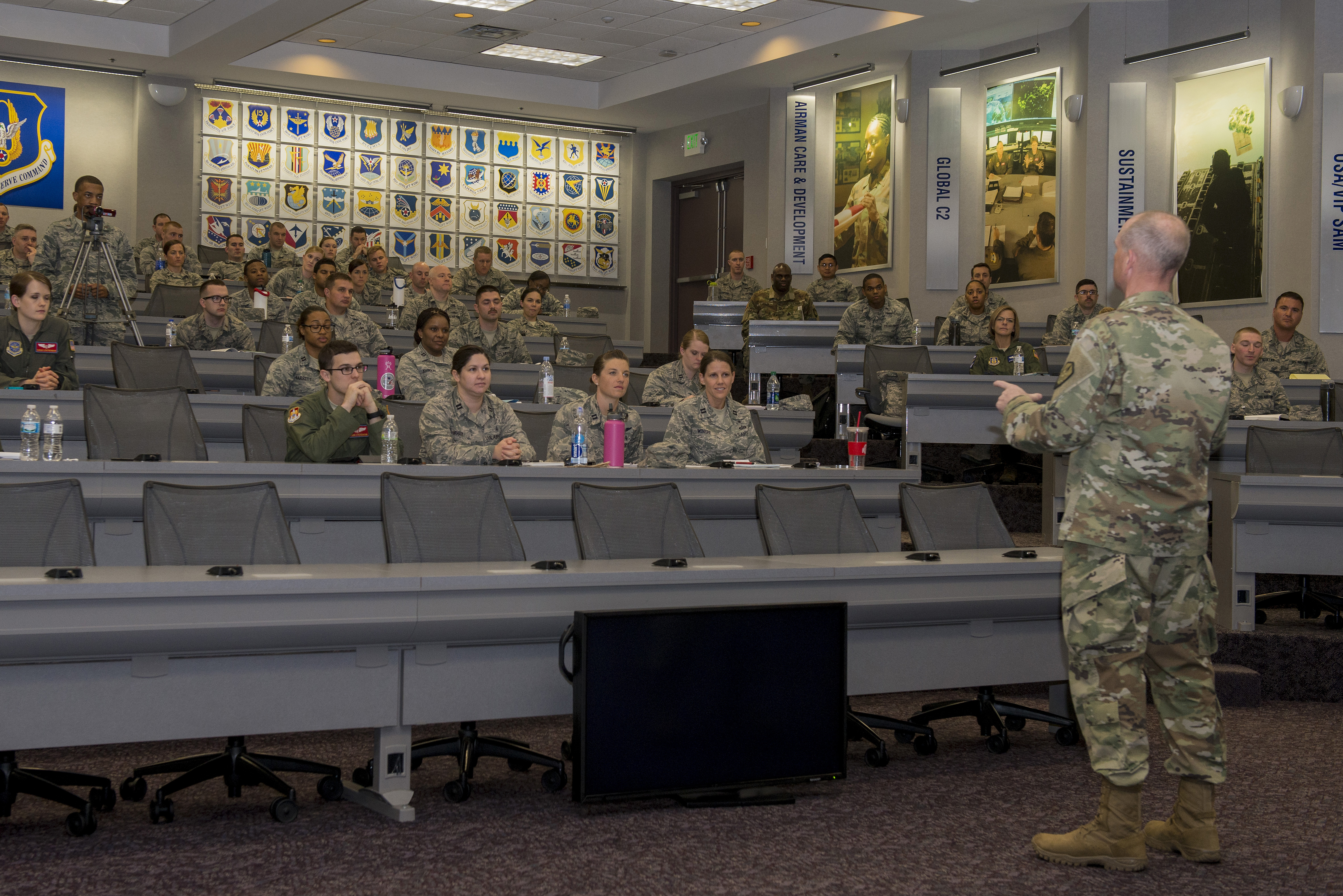 Scott CGOs host leadership conference > Scott Air Force Base > News
