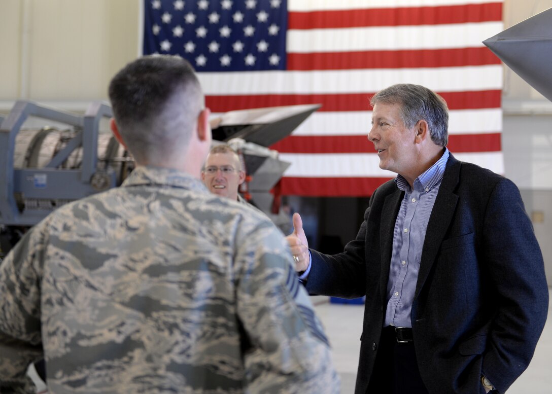 Retired U.S. Air Force Chief Master Sgt. of the Air Force Rodney J. McKinley meets with Airmen assigned to the 1st Fighter Wing (1 FW) at Langley Air Force Base, Va., March 18, 2016. McKinley served as the command chief master sergeant of the 1st FW from September 2002 to June 2004 before serving as the Air Force’s top enlisted Airman. (U.S. Air Force photo by Airman 1st Class Kaylee Dubois)