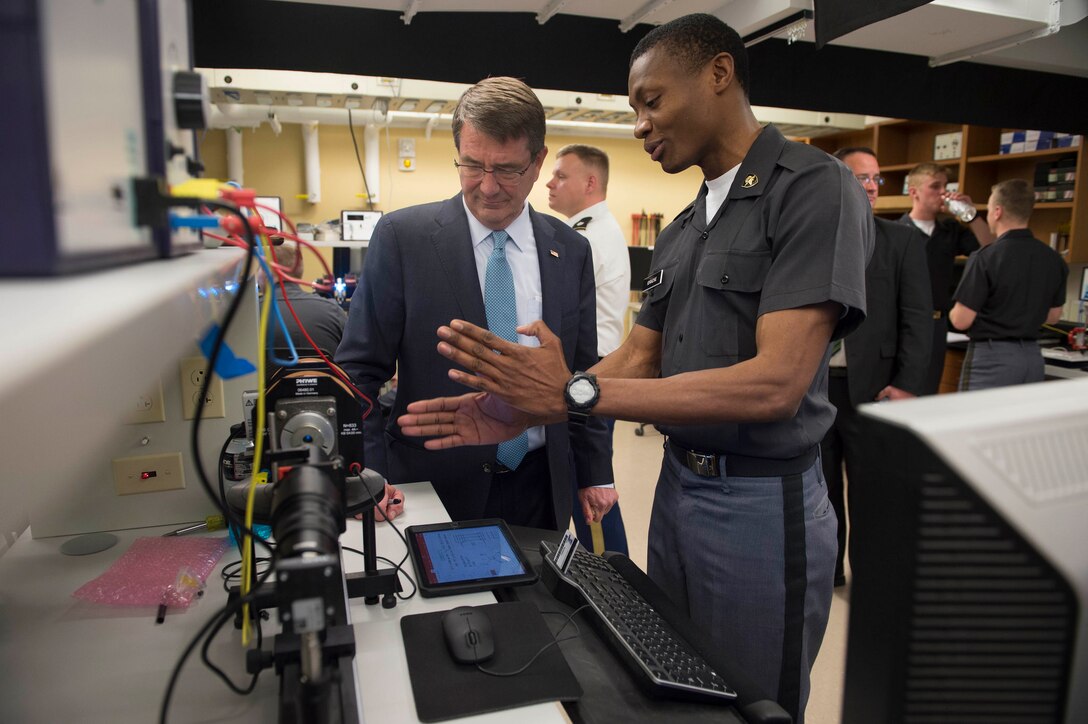 Defense Secretary Ash Carter reviews the principles of physics with cadets during his visit to the U.S. Military Academy in West Point, N.Y., March 23, 2016. DoD photo by Petty Officer 1st Class Tim D. Godbee