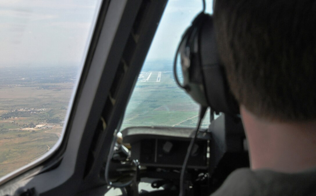 The view from behind Capt. Ed Sutton, a reserve C-17 Globemaster III pilot as he lands the jet in Havana, Cuba for a presidential support mission.  The diplomatic mission was the first time a sitting U.S. president has visited the communist nation in 88 years.  (U.S. Air Force photo by Maj. Wayne Capps)