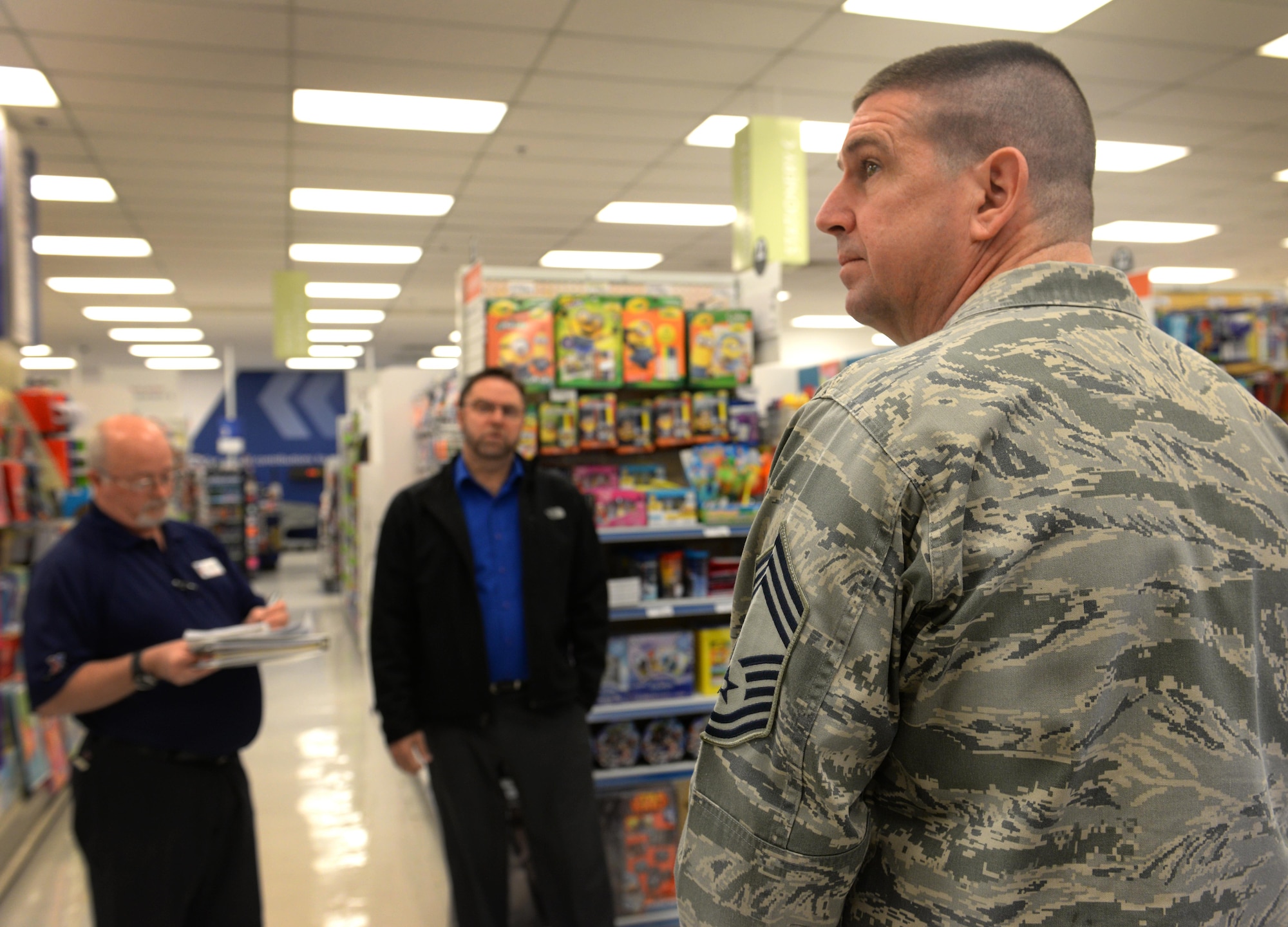 Chief Master Sgt. Sean E. Applegate, Army and Air Force Exchange Service senior enlisted advisor, and Ken Brewington, AAFES senior vice president for the U.S. central region, visit the exchange services provided at Sheppard Air Force Base, Texas, March 24-25, 2016. Applegate and Brewington visit as part of an inspection to ensure AAFES standards are being met in order to support service members, their families, and the military community as a whole. (U.S. Air Force photo/2nd Lt. Brittany Curry)