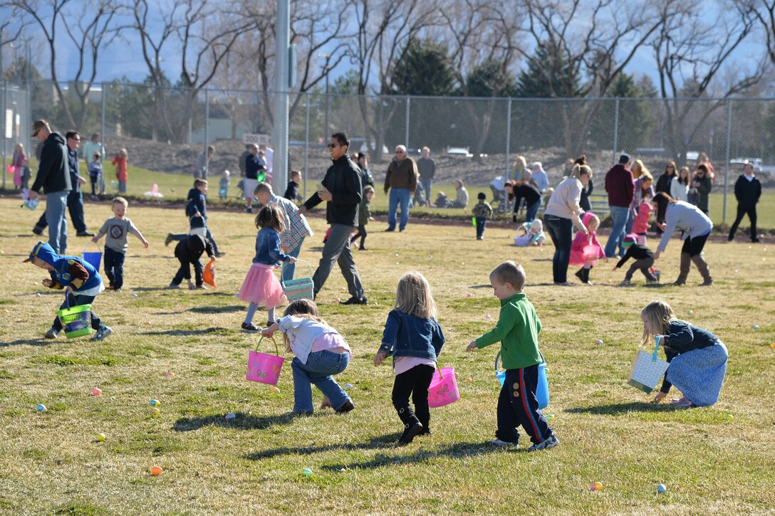 Parents and children participate in an Easter egg hunt March 26 at Hill Air Force Base, Utah. (U.S. Air Force photo by R. Nial Bradshaw)