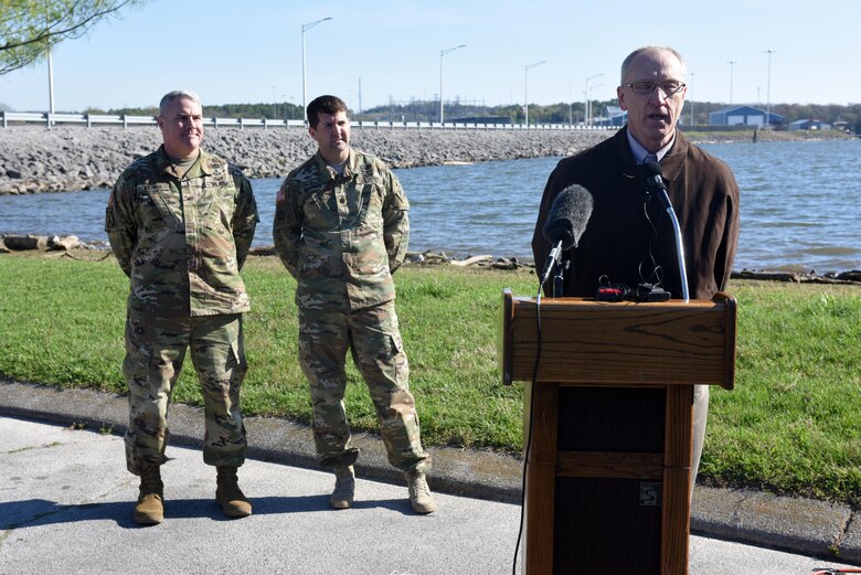 Professional Engineer Michael Zoccola, U.S. Army Corps of Engineers Nashville District Civil Design Branch chief and dam safety officer, talks about the technical paper he prepared with preliminary analysis of potential vibration Impact to Old Hickory Lock & Dam from proposed quarry operations during a media availability at Old Hickory Dam in Old Hickory, Tenn., March 29, 2016. The dam is maintained and operated by the Nashville District.