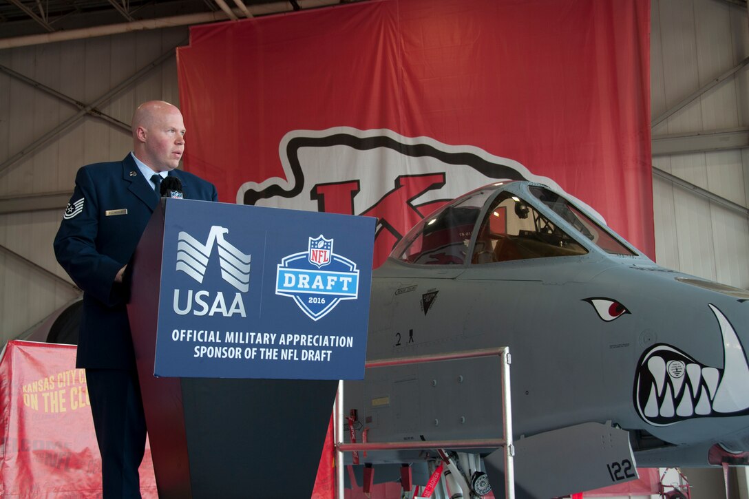 Tech. Sgt. Jason Billingsley, services specialist assigned to the 442d Fighter Wing, was one of the few service members chosen to announce a draft pick for the Kansas City Chiefs during the Military Appreciation Day event at Whiteman Air Force Base, Mo., April 30, 2016. Billingsley announced the 203rd pick, Dadi Nicholas from Virginia Tech. (U.S. Air Force photo by Airman 1st Class Missy Sterling/Released)