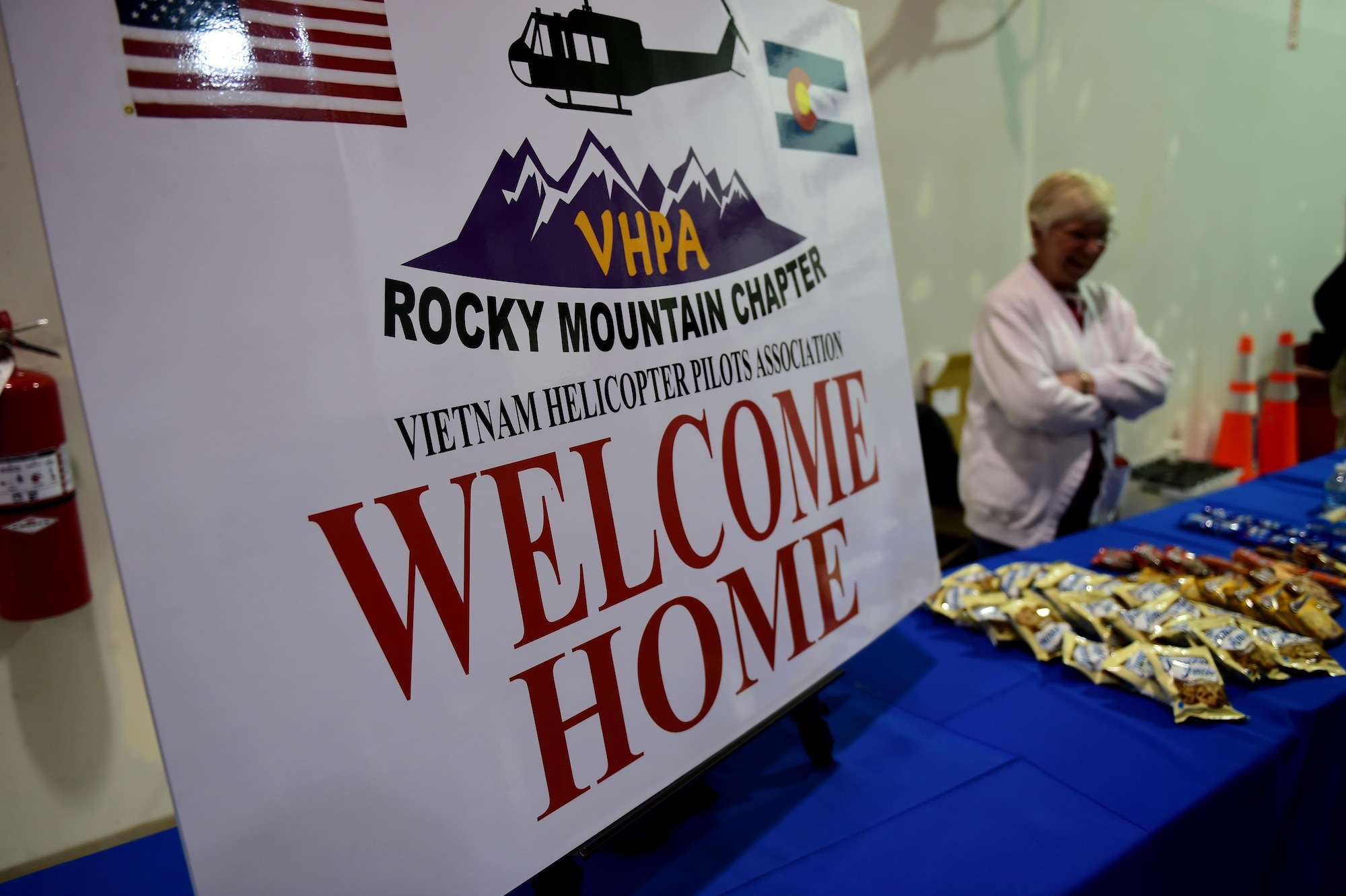 Approximately 120 veterans and their guardians returned from Washington D.C. May 2, 2016, at Signature Flight Support DEN. The Northern Colorado Honor Flight program is a non-profit organization created to honor America’s veterans for all their sacrifices by providing a flight to the nation’s capital to tour various monuments. (U.S. Air Force photo by Airman 1st Class Gabrielle Spradling/Released)