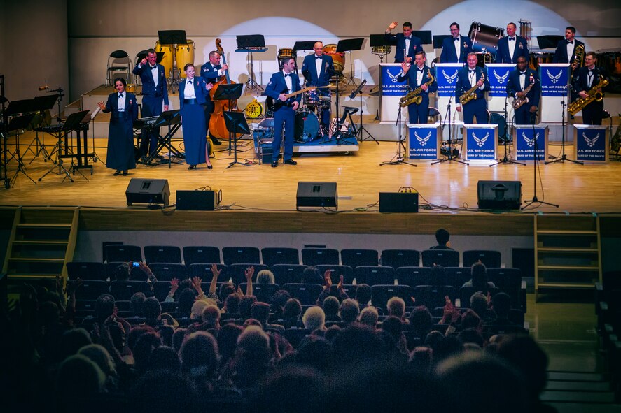 Members from the USAF Band of the Pacific-Asia, pacific showcase, thank the crowd after their performance during the 7th annual Fussa-Yokota Friendship Concert at Fussa City Hall, Tokyo, Japan, May 1, 2016. The Fussa-Yokota Goodwill Exchange Club hosted the event to strengthen the relationship between the U.S. and Japan through music. (U.S. Air Force photo by Yasuo Osakabe/Released)  