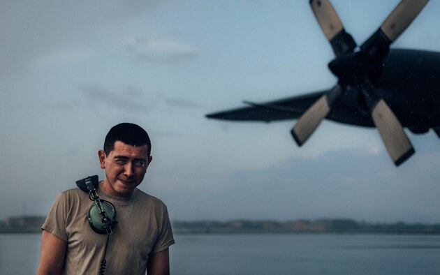 An Airman with the 1st Special Operations Aircraft Maintenance Squadron, walks to an AC-130U “Spooky” before preflight checks during Emerald Warrior 16 on May 3, 2016, at Hurlburt Field, Fla. Emerald Warrior is a U.S. Special Operations Command sponsored mission rehearsal exercise in which joint special operations forces train to respond to real and emerging worldwide threats. (U.S. Air Force photo/Senior Airman Jordan Castelan)