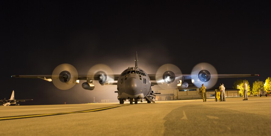 AC-130U Spooky Gunship teams perform live fire close air support operations during Emerald Warrior May 5, 2016 at Hurlburt Field, Fla. (U.S. Air Force photo by Tech Sgt. Gregory Brook)
