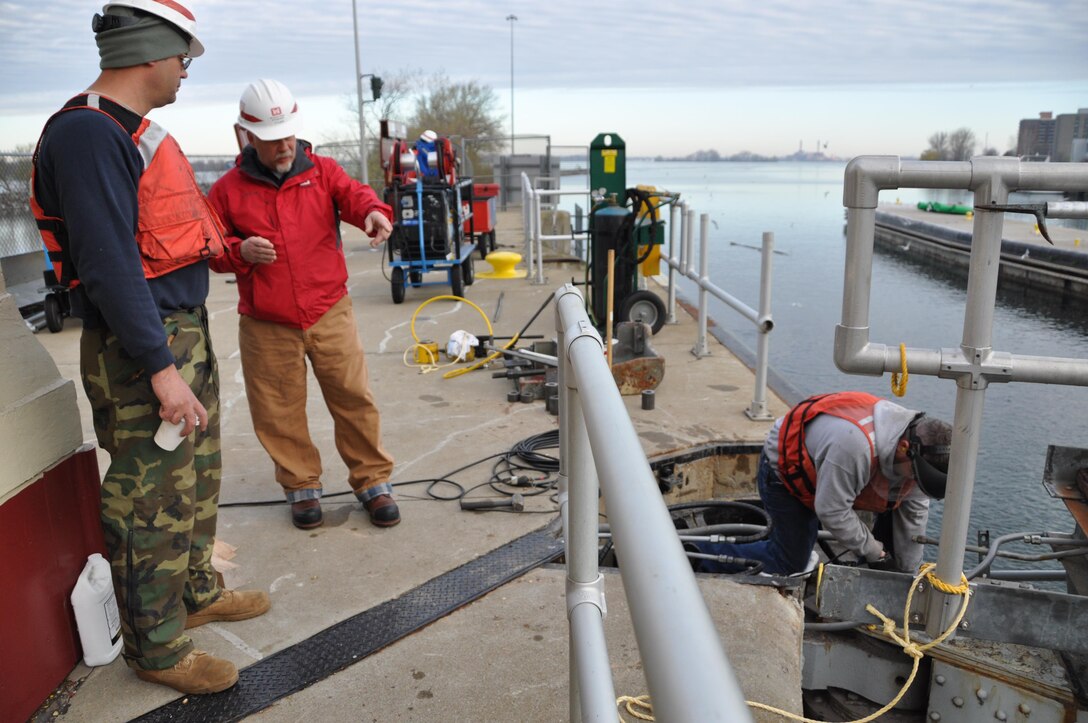 The U.S. Army Corps of Engineers, Detroit District maintenance crew dedicated to the Soo Locks, located at Sault Ste. Marie in the upper peninsula of Michigan, have arrived at the Buffalo District to repair a portion of the 100-year old Black Rock Lock, Buffalo, NY. 