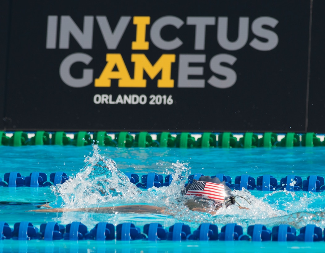 Air Force Staff Sgt. Sven Perryman competes in the freestyle preliminary swim competition at the 2016 Invictus Games in Orlando, Fla., May 7, 2016. DoD photo by Roger Wollenberg