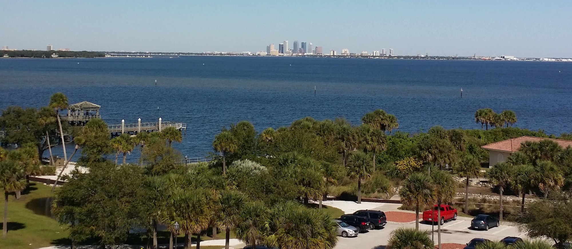 All of the rooms at the front of the new MacDill visiting quarters on MacDill Air Force Base, Florida, overlook Tampa Bay. (U.S. Air Force photo/Sherry A. Reed/Released)