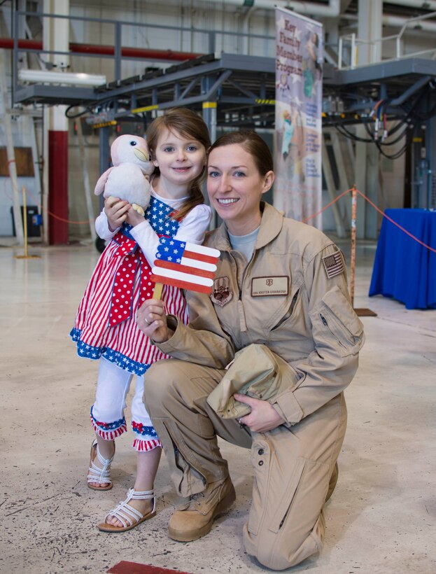914th Airlift Wing members prepare to deploy out of Niagara Falls Air Reserve Station, N.Y. on May 9, 2016. Personnel are traveling overseas in support of Operation Inherent Resolve. (U.S. Air Force photo by Tech. Sgt. Stephanie Sawyer)  