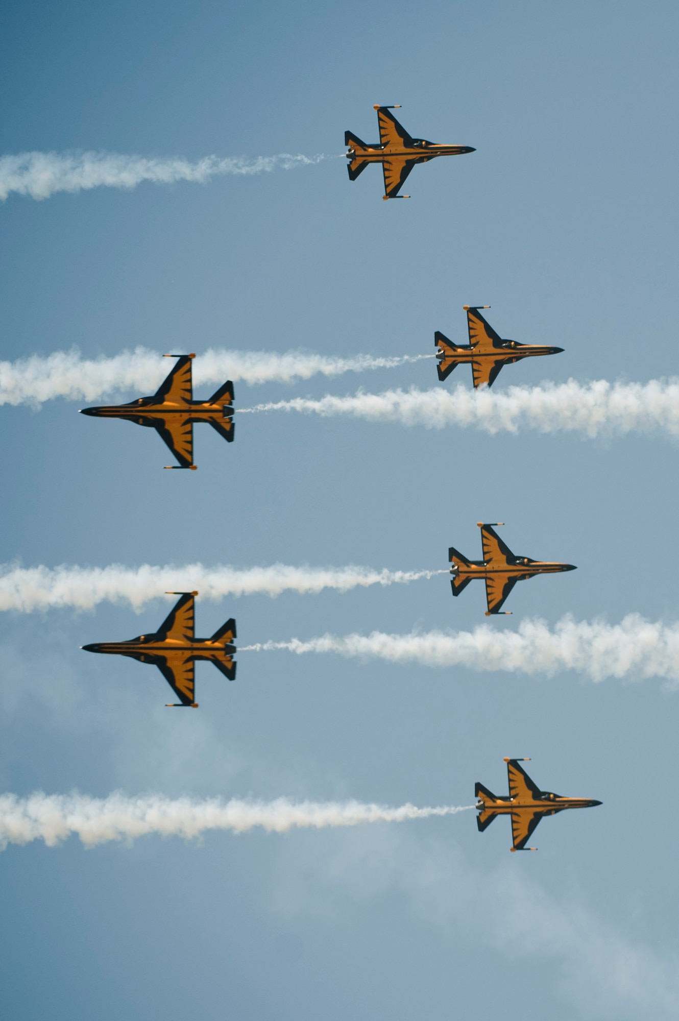 The Black Eagles aerobatic team conduct an aerial maneuver during the Gyeonggi Suwon Airshow 2016 at Suwon Air Base, Republic of Korea, May 7, 2016. The 51st Fighter Wing assisted with the airshow by providing F-16 Fighting Falcon and A-10 Thunderbolt II static displays as well as support from Osan Air Base Airmen. (U.S. Air Force photo by Staff Sgt. Jonathan Steffen/Released)