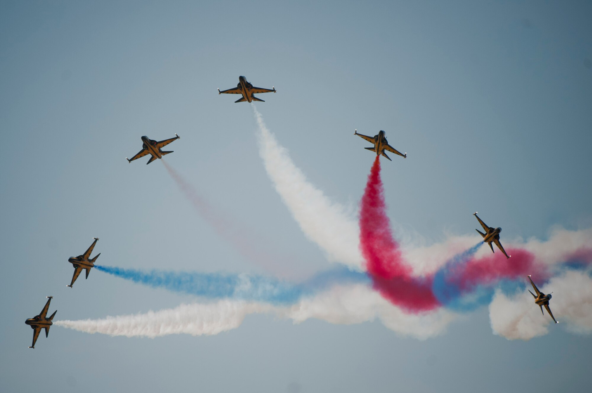 The Black Eagles aerobatic team conduct an aerial maneuver during the Gyeonggi Suwon Airshow 2016 at Suwon Air Base, Republic of Korea, May 7, 2016. The 51st Fighter Wing assisted with the airshow by providing F-16 Fighting Falcon and A-10 Thunderbolt II static displays as well as support from Osan Air Base Airmen. (U.S. Air Force photo by Staff Sgt. Jonathan Steffen/Released)