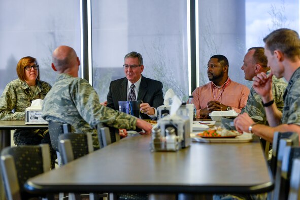 Retired Brig. Gen. David Warner, executive director for Officers’ Christian Fellowship, meets with base personnel at Schriever Air Force Base, Colorado, Monday, May 9, 2016. Warner held a question and answer session, shared experiences about being a leader and a person of faith in the military. He also discussed about community and building relationships. (U.S. Air Force photo/Christopher DeWitt) 