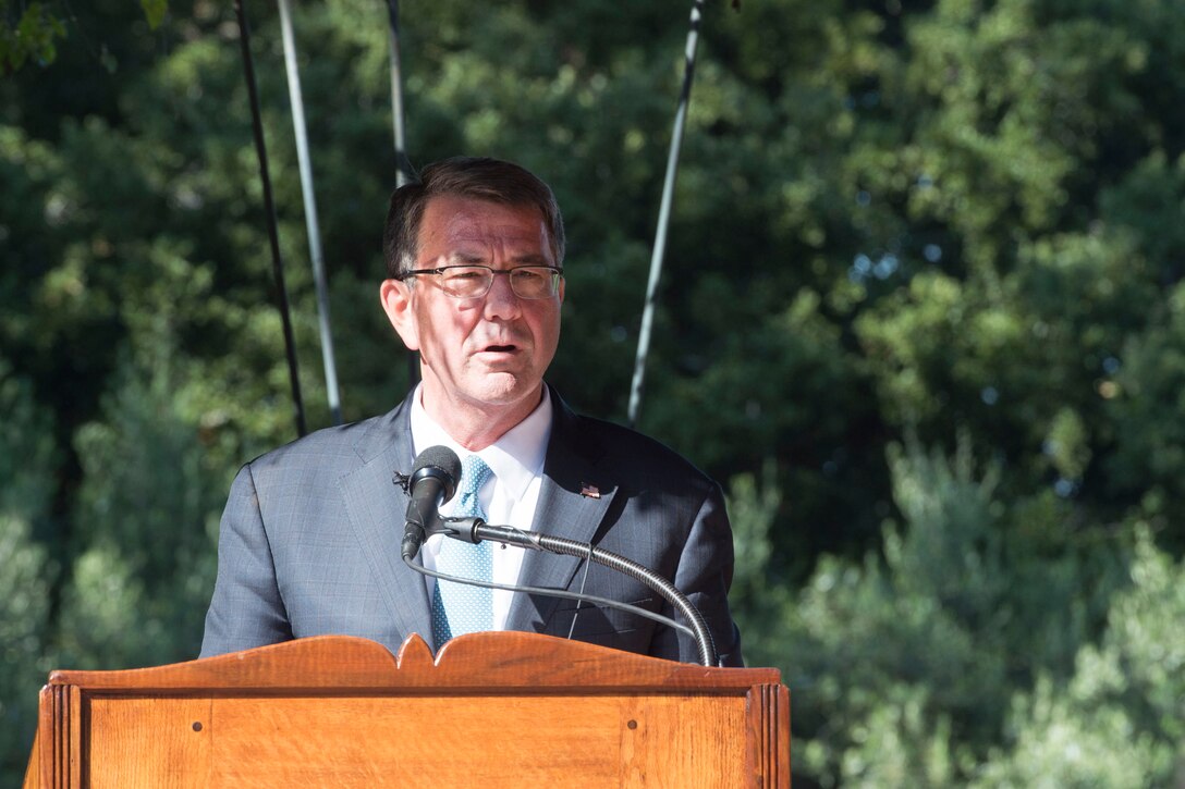 Defense Secretary Ash Carter delivers remarks during a ceremony to honor former Secretary of State George P. Shultz at the Lou Henry Hoover House in Stanford, Calif., May 11, 2016. Carter presented Shultz with the Innovators in Defense, Enterprise, Academia and Science award. DoD photo by Air Force Senior Master Sgt. Adrian Cadiz