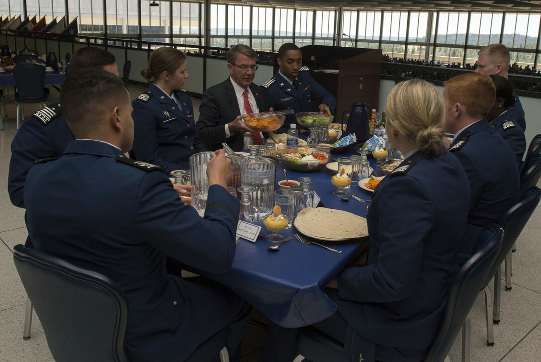 Defense Secretary Ash Carter joins U.S. Air Force Academy cadets for lunch during a campus visit in Colorado Springs, Colo., May 12, 2016. DoD photo by Air Force Senior Master Sgt. Adrian Cadiz