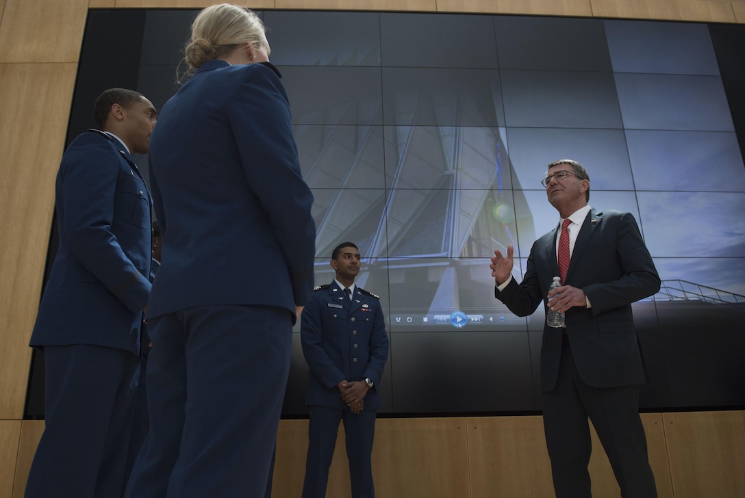 Defense Secretary Ash Carter speaks with U.S. Air Force Academy cadets as he tours the campus in Colorado Springs, Colo., May 12, 2016. DoD photo by Air Force Senior Master Sgt. Adrian Cadiz