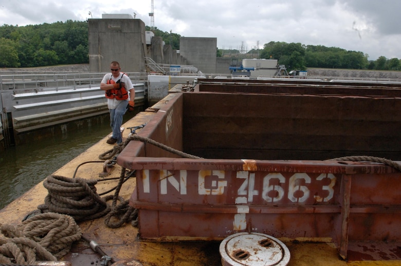 The U.S. Army Corps of Engineers Nashville District is offering public access to Cheatham Navigation Lock, located at Cumberland River mile 148.7. The lock is open to visitors seven days a week from 9 a.m. to 5 p.m. from May 26 until Sept. 8, 2017. Lock is one of four locks located on the 300-plus navigable miles in the Cumberland River Basin. It is a single chamber measuring 110-feet wide and 800-feet long. During normal lake levels, the lock will lift a boat 26-foot from the river below the dam to the lake above the dam. The lock releases more than 17 million gallons of water each time it is emptied. 