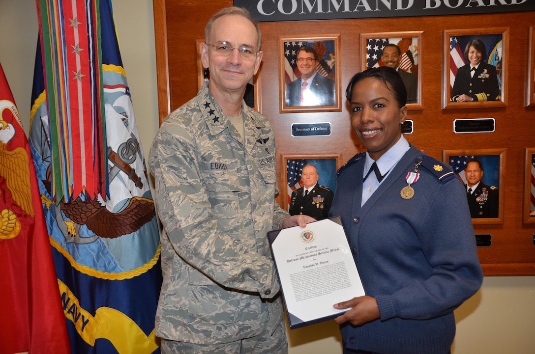 Air Force Surgeon General visits METC