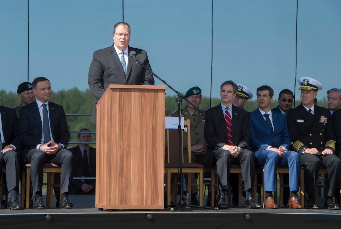 Deputy Defense Secretary Bob Work delivers remarks during the Aegis Ashore ballistic missile defense site phase three groundbreaking ceremony in Redzikowo, Poland, May 13, 2016. DoD photo by Navy Petty Officer 1st Class Tim D. Godbee
