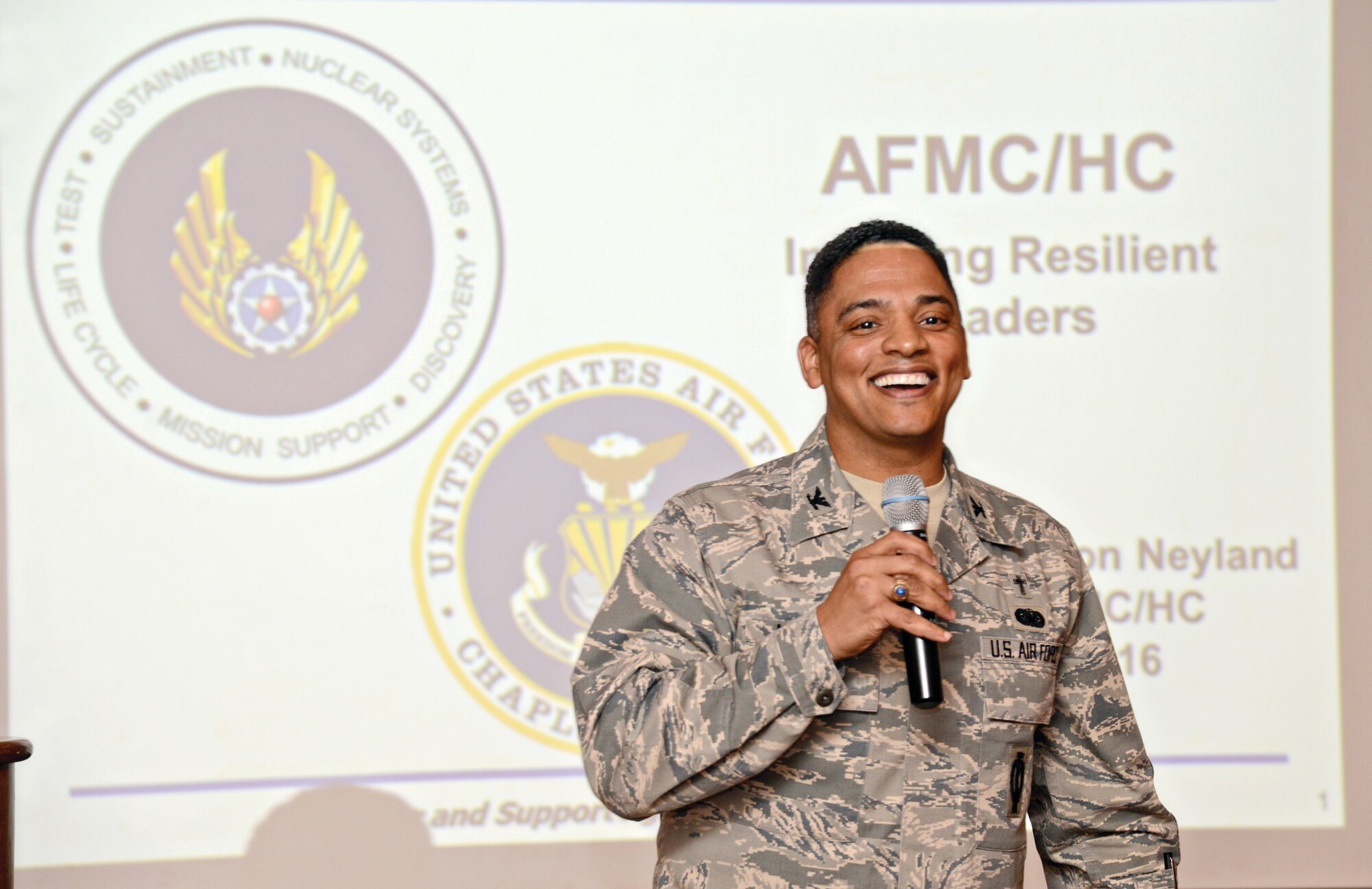 Afmc Command Chaplain Offers Keys To Resilient Leadership Tinker Air Force Base Article Display 2732