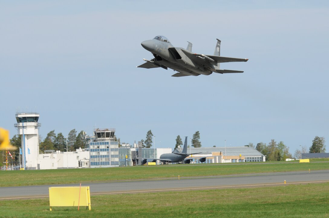 A U.S. Air Force F-15D aircraft takes to the skies over the Kuopio Airport in Finland during a training exercise that is part of Operation Atlantic Resolve, May 10, 2016. Five F-15C/D Eagles and more than 100 Oregon Air National Guard Airmen deployed to Finland from Oregon to participate in joint training with U.S. partner Finland as part of Operation Atlantic Resolve. The training will improve their ability to work and fly together in a realistic training environment while furthering a proven partnership. (U.S. Air National Guard photo by Tech. Sgt. Jefferson Thompson/released)