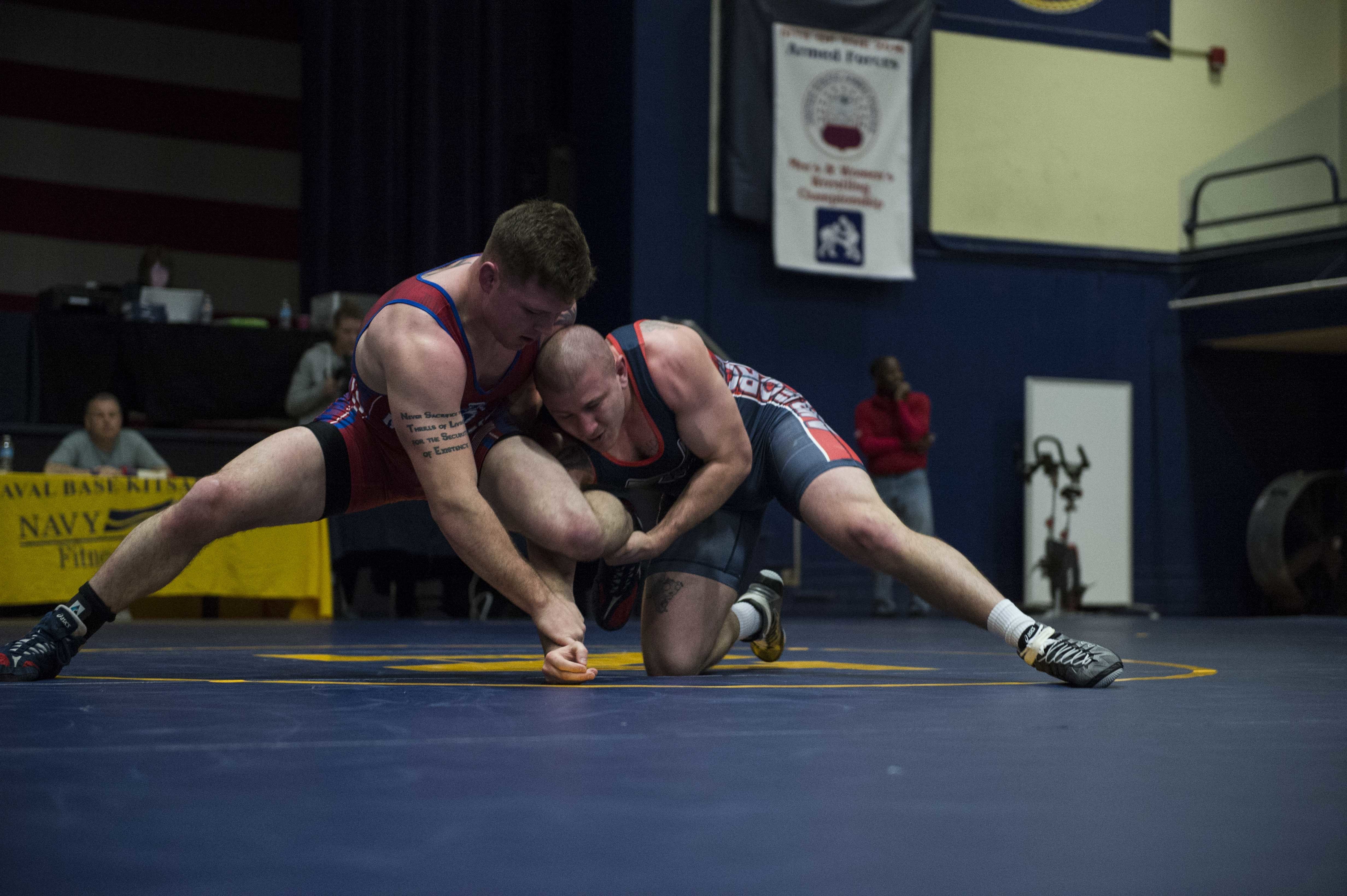 Face Of Defense Air Force Academy Graduate Returns To Wrestling