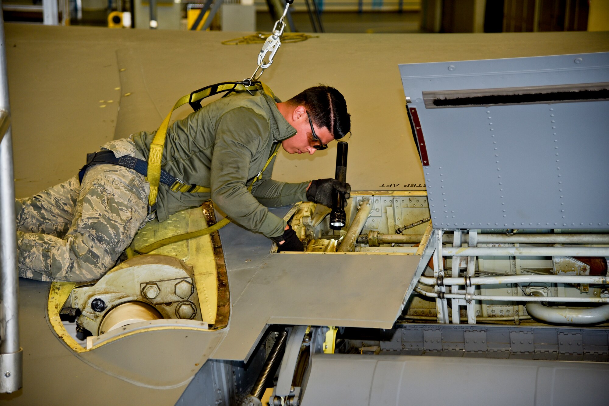 AF Occupational Safety sponsors Fall Protection Focus weeks > Fairchild