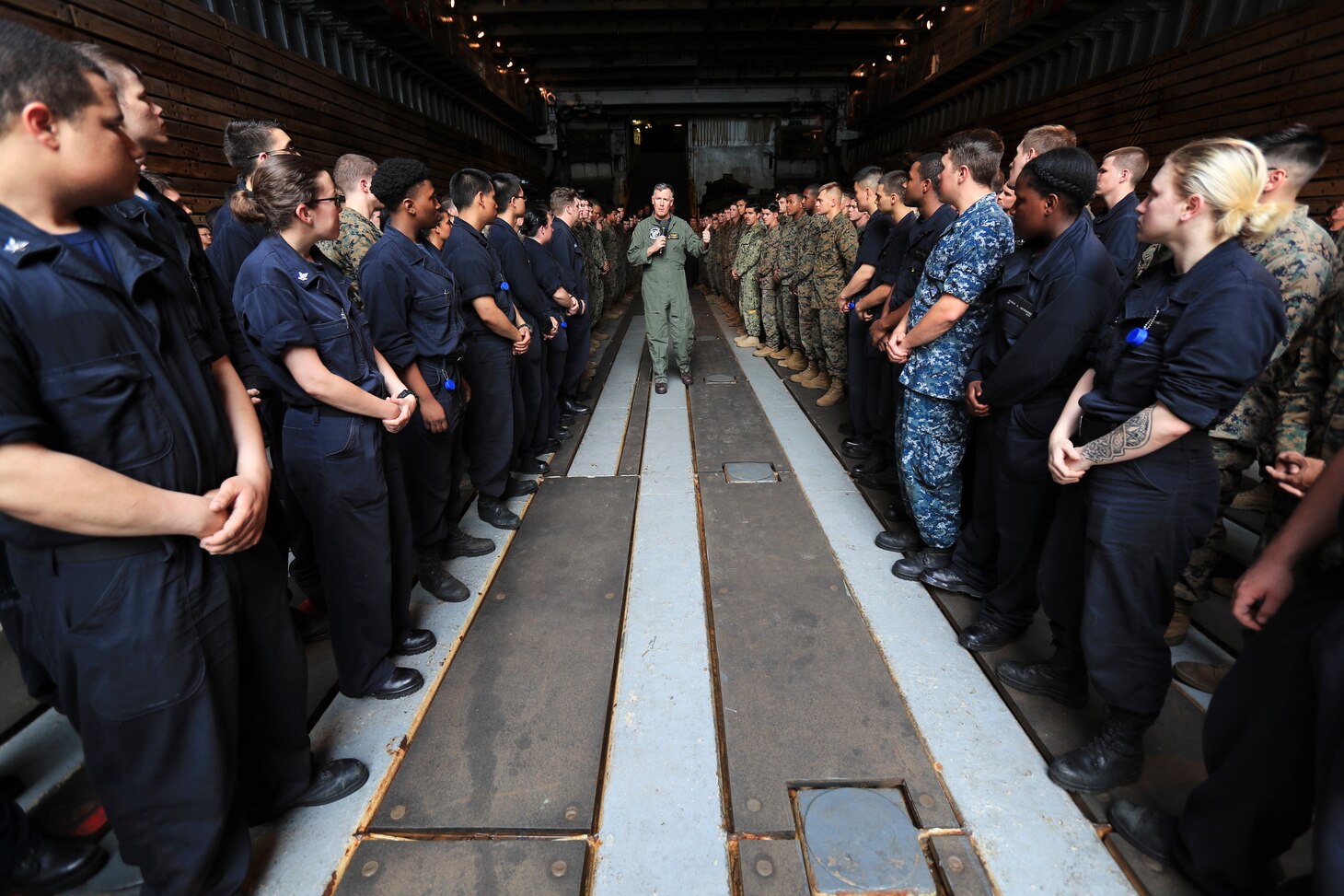 CSG-4 Holds Change Of Command > United States Navy > Display-pressreleases