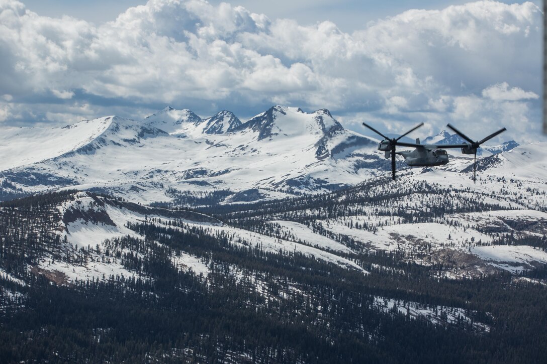 Marines with Marine Medium Tiltrotor Squadron (VMM) 161 “Greyhawks,” fly over Yosemite National Forest, Calif., May 19. Lt. Col. Andreas Lavato, commanding officer of VMM-161, conducted his last flight with the squadron prior to his change of command May 26. (U.S. Marine Corps photo by Sgt. Lillian Stephens/Released)