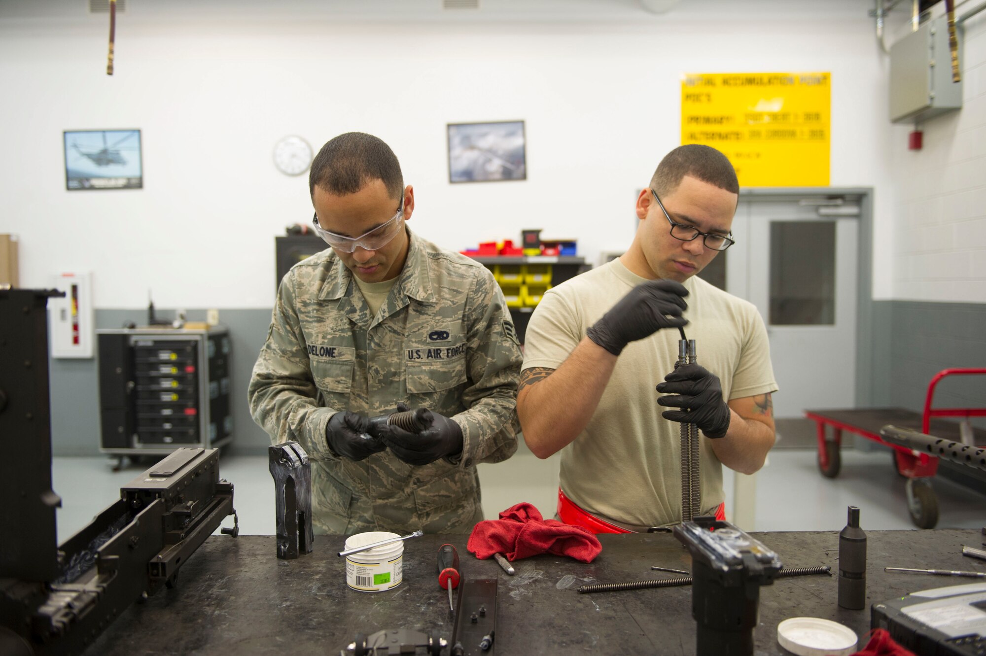 Weapons load crew Airmen perform inspections > Hurlburt Field > Article ...