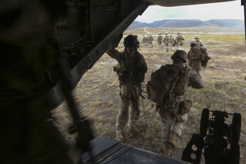 VMM-163 (Rein) prepares for deployment with 11th MEU > 3rd Marine ...