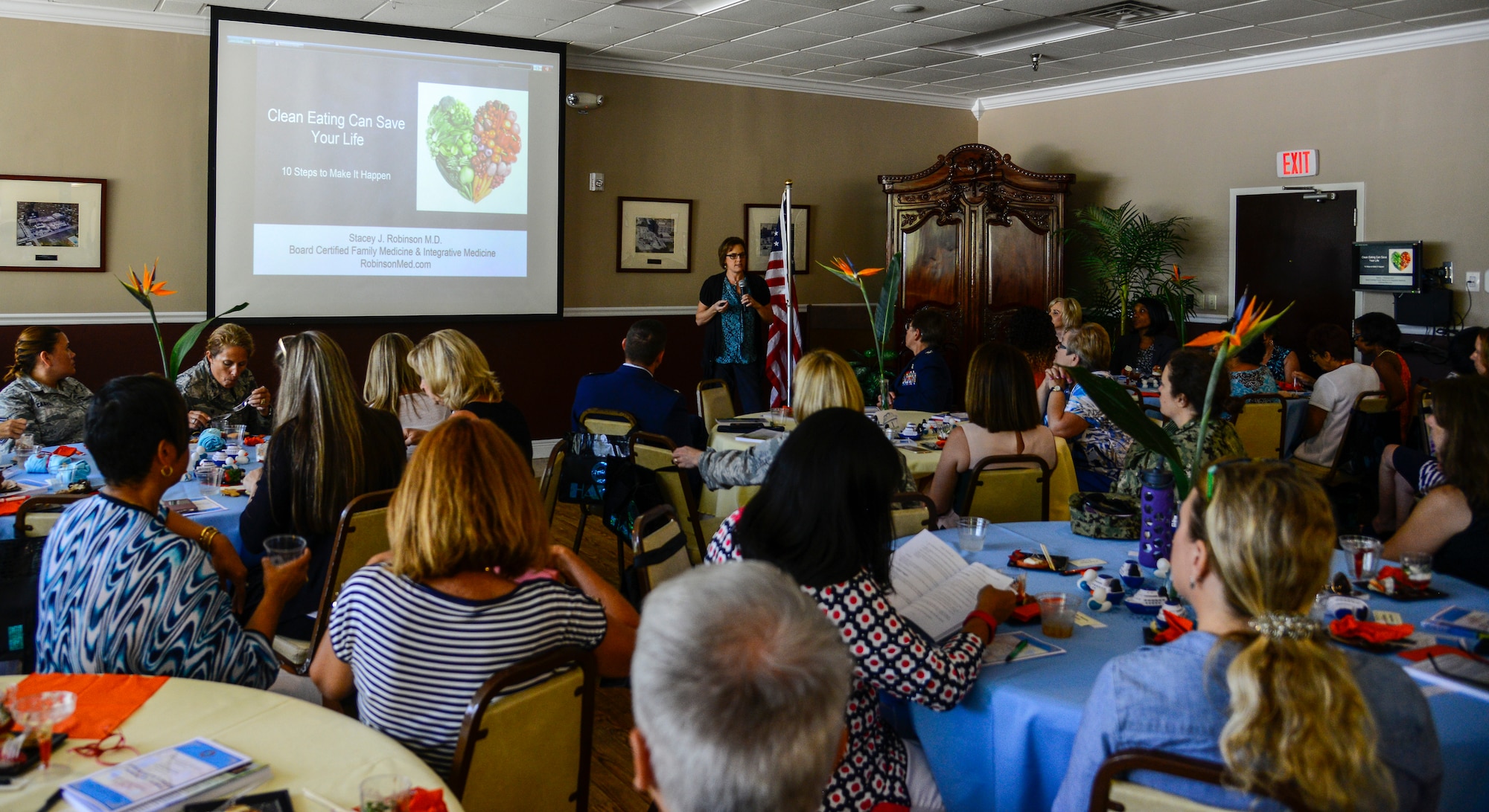 Dr. Stacey Robinson, doctor of concierge medicine and keynote speaker, provides tips for clean eating to members of Team MacDill during the 20th Annual Women’s Health Seminar and Luncheon at Memorial Hospital, Tampa, Fla., May 24, 2016. The theme for this event was ‘Cruise to a New Destination: Gateway to Health and Wellness.’ (U.S. Air Force photo by Staff Sgt. Melanie Hutto)