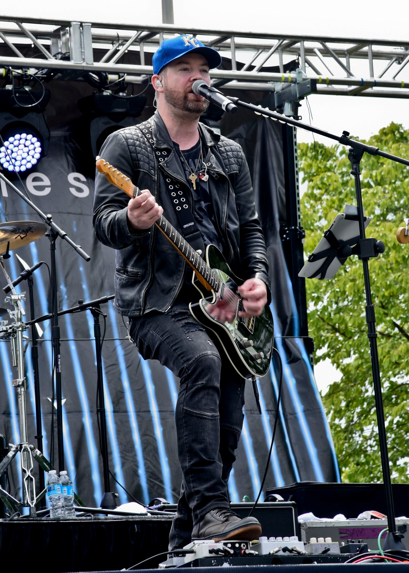 David Cook, American Idol winner, performs a free concert May 26, 2016 at Fairchild Air Force Base, Wash. “It is so inspiring to be able to see the strong sense of family around the base,” Cook said. “It is such an honor to be here and I want to thank all the members for their service!” (U.S. Air Force photo/Airman 1st Class Taylor Bourgeous)