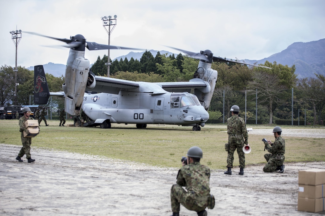 Marines with Marine Medium Tiltrotor Squadron 265, 31st Marine Expeditionary Unit, assist Japan’s government in supporting those affected by earthquakes in Kumamoto, Japan, April 18, 2016. President Barack Obama cited the longstanding relationship between the Japanese and U.S. militaries as a powerful example of trust and friendship between the two nations. Marine Corps photo by Cpl. Nathan Wicks
