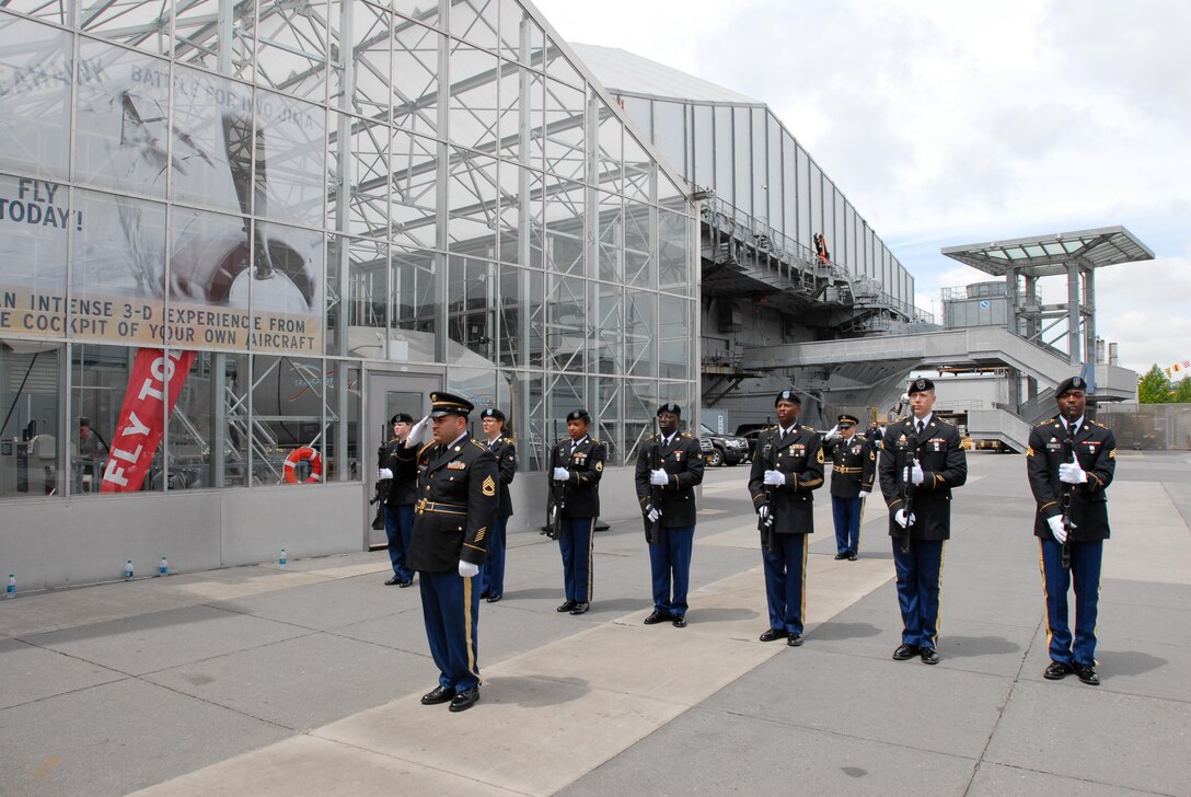 U.S. Army Reserve Soldiers served as part of the 99th Regional Support Command’s Rifle Team May 30 during the Memorial Day ceremony at the Intrepid Sea, Air & Space Museum in Manhattan. The team provided a 21-gun salute in honor of all those service members who have given their lives in service to the United States of America.