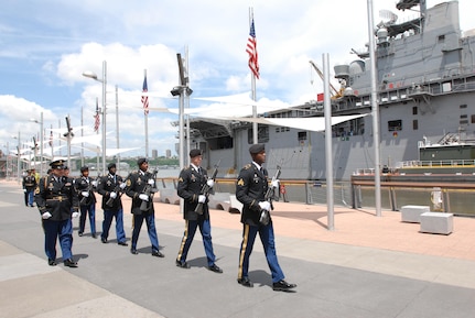 U.S. Army Reserve Soldiers served as part of the 99th Regional Support Command’s Rifle Team May 30 during the Memorial Day ceremony at the Intrepid Sea, Air & Space Museum in Manhattan. The team provided a 21-gun salute in honor of all those service members who have given their lives in service to the United States of America.