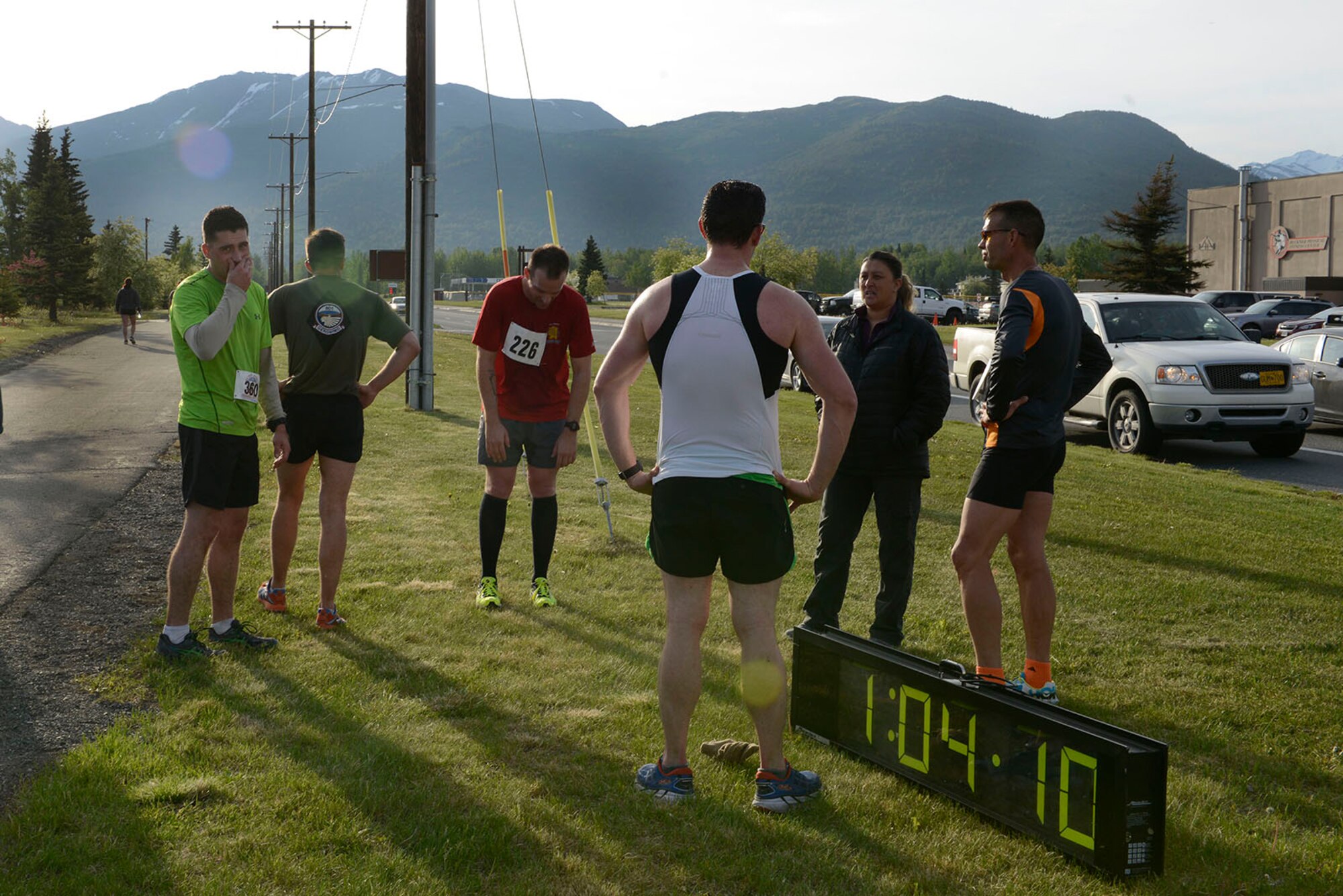 Airmen and Soldiers participate in an Army 10-miler qualifier at Joint Base Elmendorf Richardson, Alaska, May 26, 2016. The top finishers were selected to represent U.S. Army Alaska at the Army 10-miler in Washington D.C. Oct. 9, 2016. (U.S. Air Force photo by Airman 1st Class Valerie Monroy)
