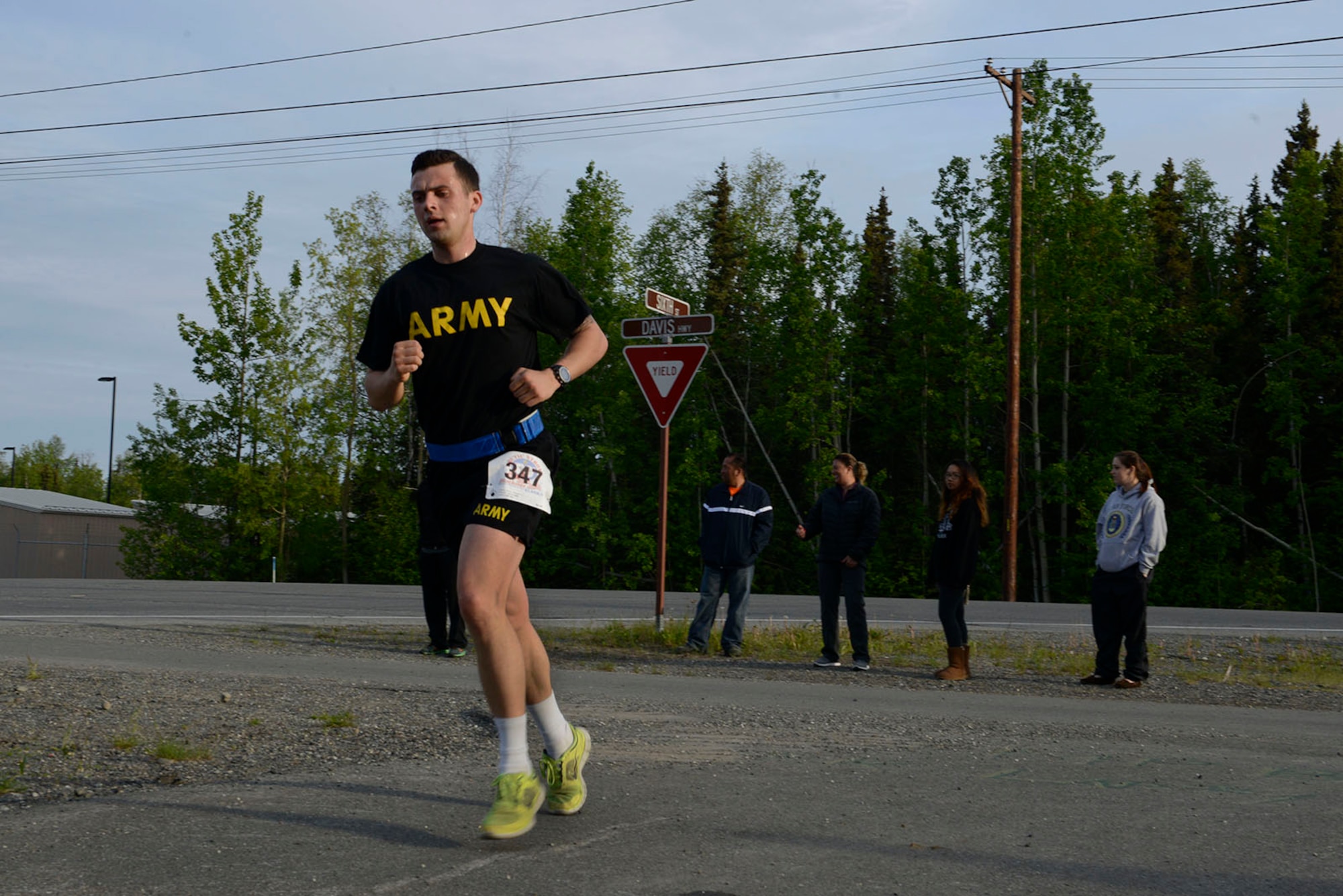 Airmen and Soldiers participate in an Army 10-miler qualifier at Joint Base Elmendorf Richardson, Alaska, May 26, 2016. The top finishers were selected to represent U.S. Army Alaska at the Army 10-miler in Washington D.C. Oct. 9, 2016. (U.S. Air Force photo by Airman 1st Class Valerie Monroy)