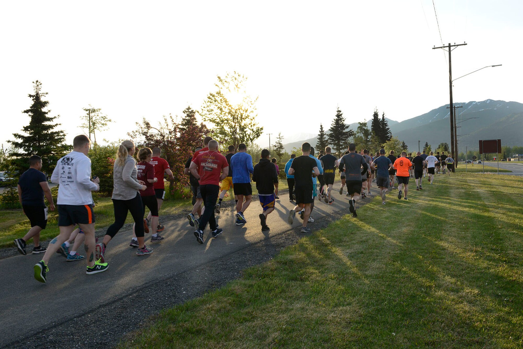 Airmen and Soldiers participate in an Army 10-miler qualifier at Joint Base Elmendorf Richardson, Alaska, May 26, 2016. The top finishers were selected to represent U.S. Army Alaska at the Army 10-miler in Washington D.C. Oct. 9, 2016. (U.S. Air Force photo by Airman 1st Class Valerie Monroy)