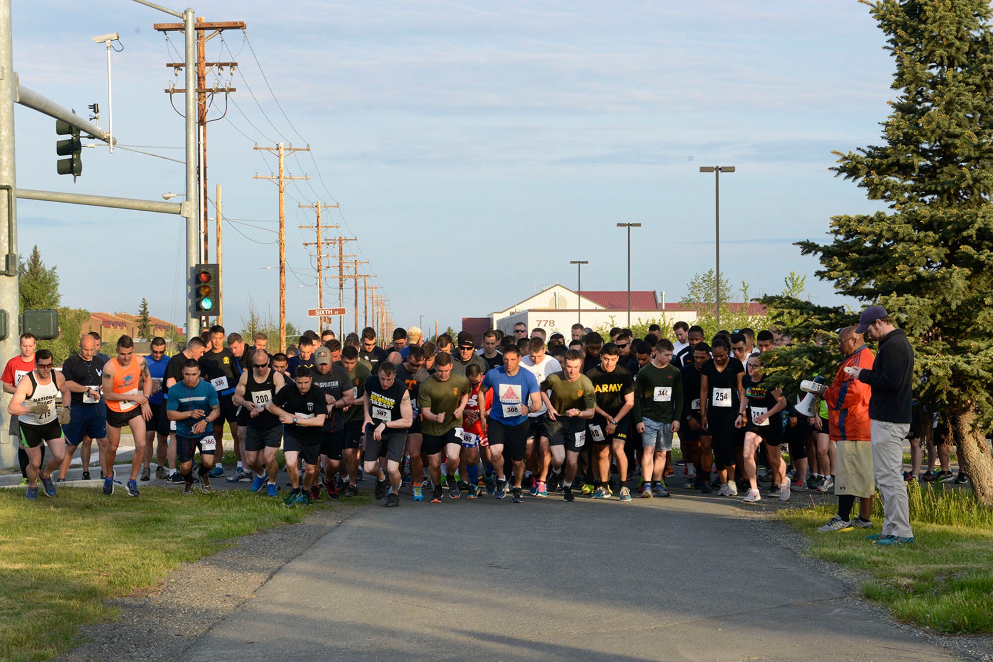 Airmen and Soldiers participate in an Army 10-miler qualifier at Joint Base Elmendorf Richardson, Alaska, May 26, 2016. The top finishers were selected to represent U.S. Army Alaska at the Army 10-miler in Washington D.C. Oct. 9, 2016. (U.S. Air Force photo by Airman 1st Class Valerie Monroy)