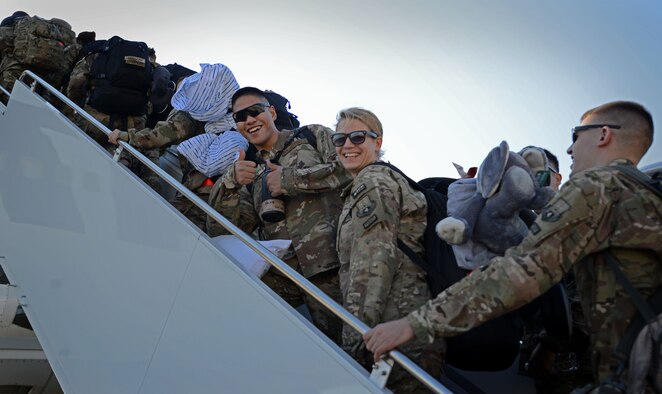 U.S. Airmen assigned to the 20th Fighter Wing board a plane in preparation for deployment at Shaw Air Force Base, S.C., Oct 21, 2016. The Airmen deployed as part of the 20th FW’s mission of providing combat-ready airpower and Airmen to meet any challenge, anytime, anywhere. (U.S. Air Force photo by Airman 1st Class Kelsey Tucker) 